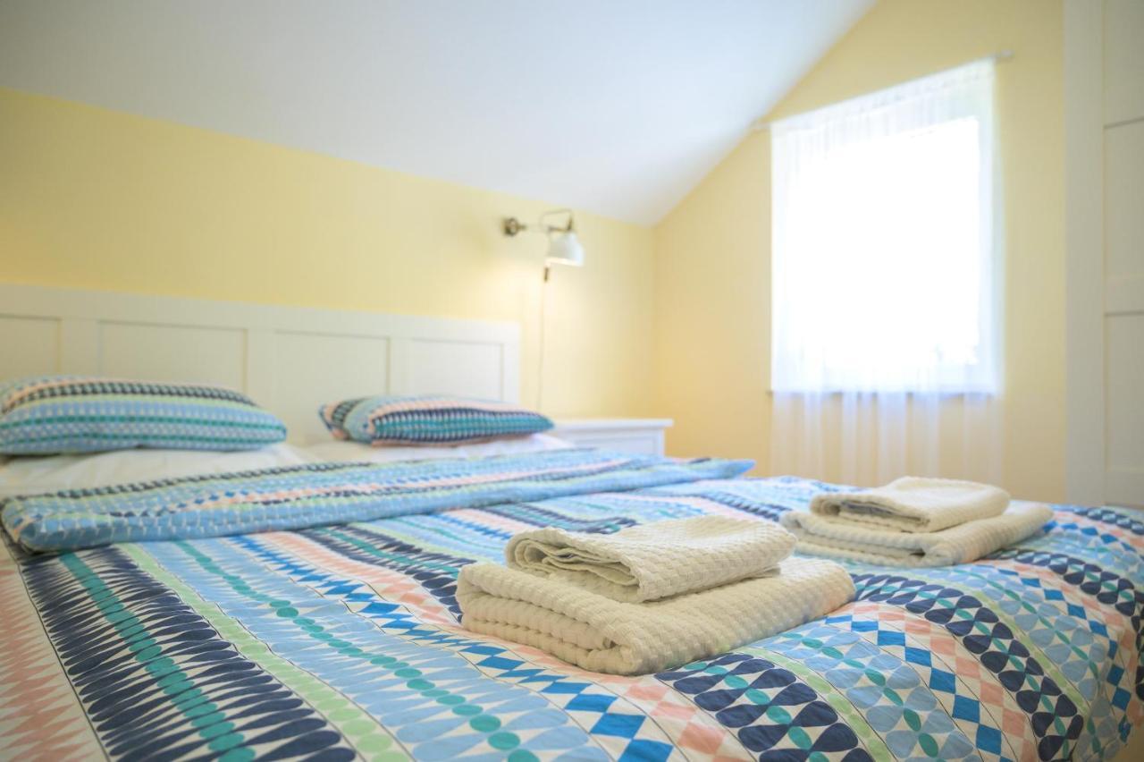קרלובג Beachfront Apartments Carlo מראה חיצוני תמונה