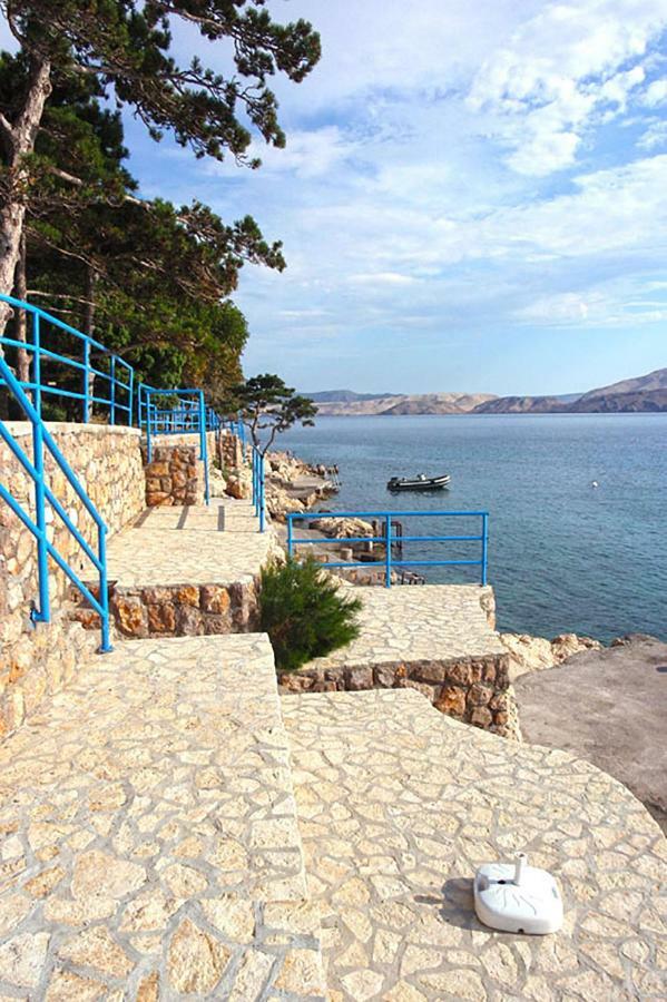 קרלובג Beachfront Apartments Carlo מראה חיצוני תמונה