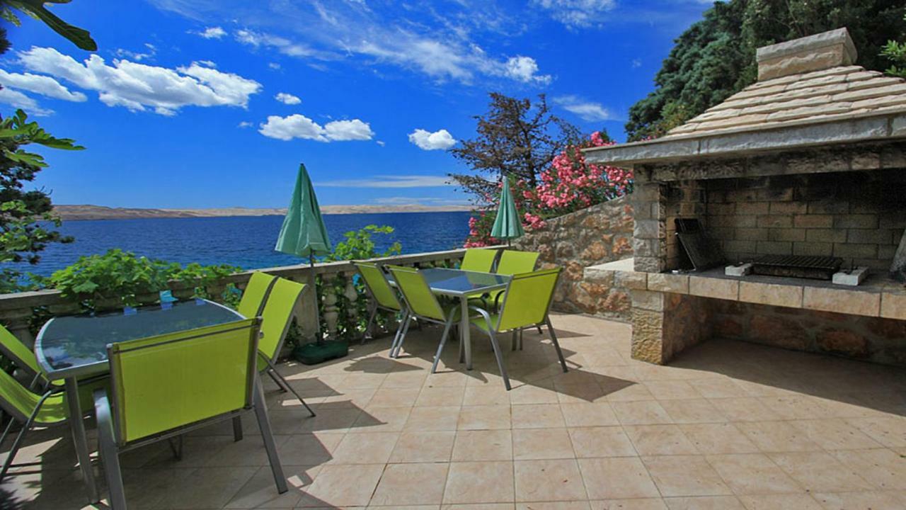 קרלובג Beachfront Apartments Carlo מראה חיצוני תמונה