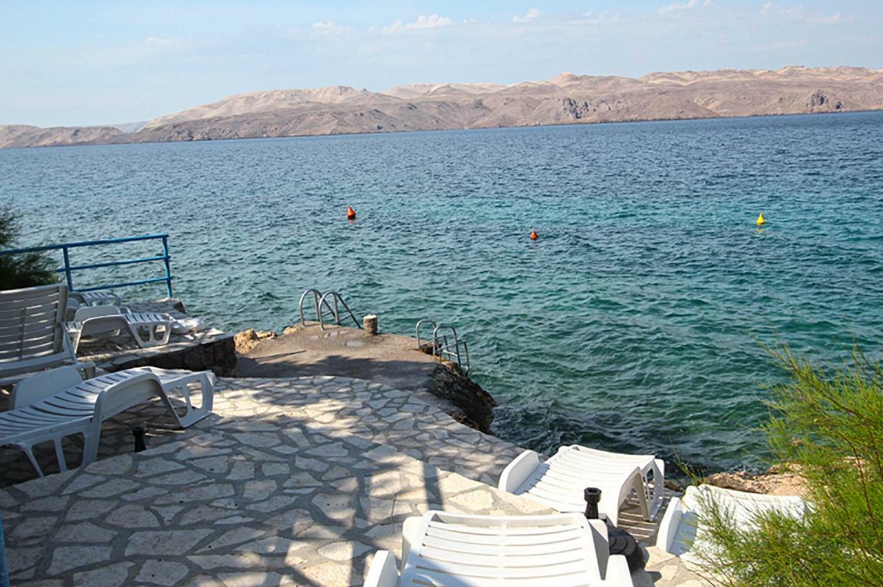 קרלובג Beachfront Apartments Carlo מראה חיצוני תמונה